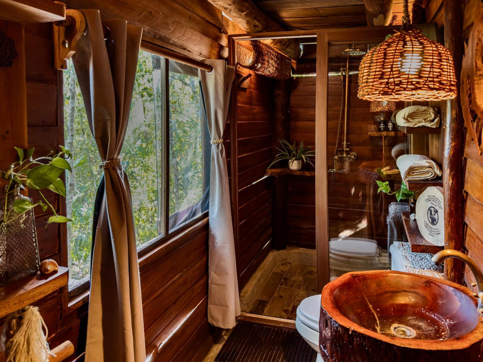 Lodge Anand Ecoaldea *