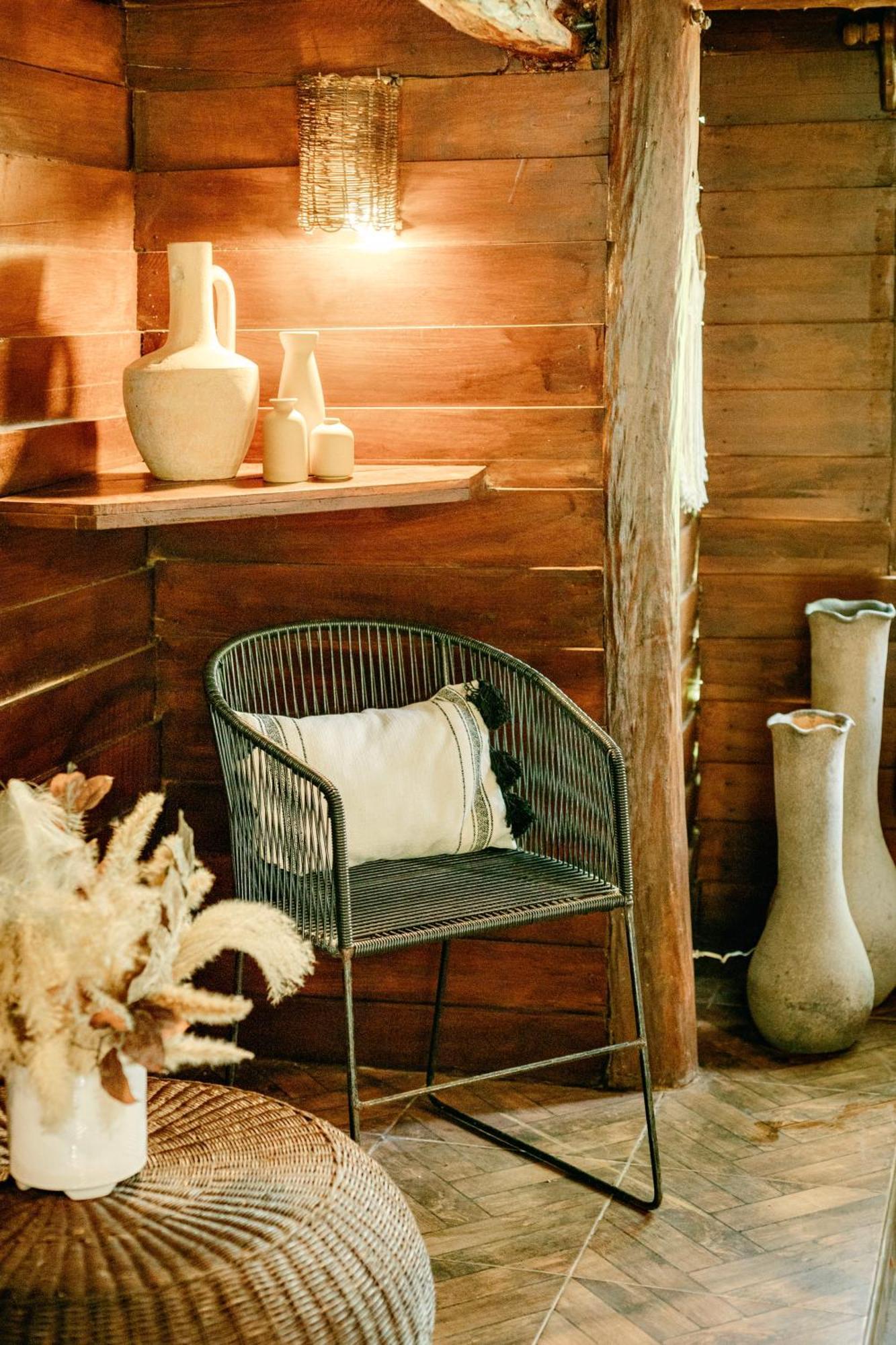 Lodge Anand Ecoaldea *